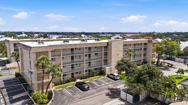 995 LAGUNA DRIVE 103, Venice, FL 34285