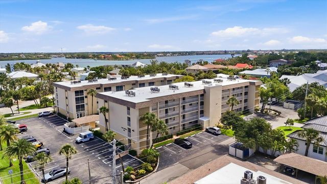 995 LAGUNA DRIVE 103, Venice, FL 34285