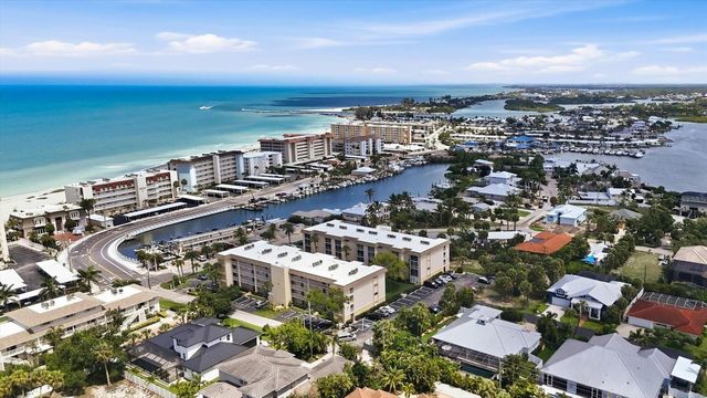 995 LAGUNA DRIVE 103, Venice, FL 34285