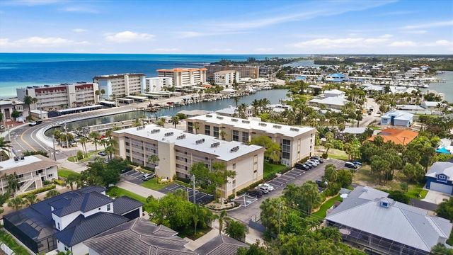 995 LAGUNA DRIVE 103, Venice, FL 34285