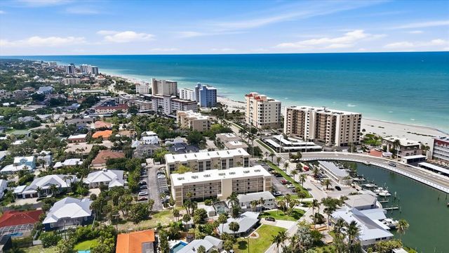 995 LAGUNA DRIVE 103, Venice, FL 34285