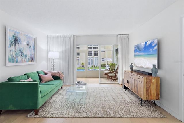 995 LAGUNA DRIVE 103, Venice, FL 34285