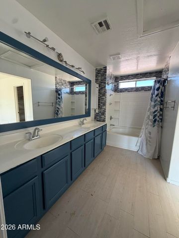 7245 S 41ST Drive, Phoenix, AZ 85041