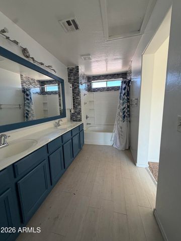 7245 S 41ST Drive, Phoenix, AZ 85041