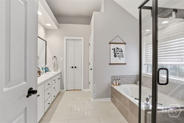 346 Sayle Lane, Richmond Hill, GA 31324