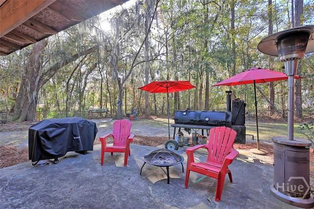 346 Sayle Lane, Richmond Hill, GA 31324