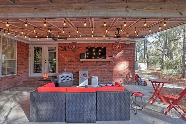 346 Sayle Lane, Richmond Hill, GA 31324