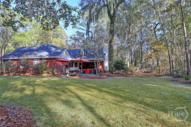 346 Sayle Lane, Richmond Hill, GA 31324