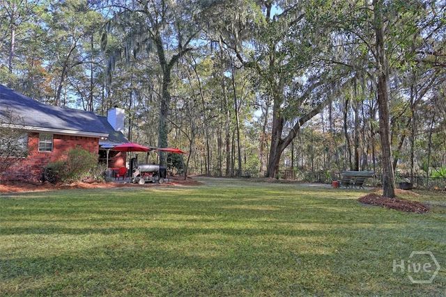 346 Sayle Lane, Richmond Hill, GA 31324