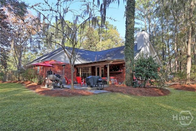 346 Sayle Lane, Richmond Hill, GA 31324