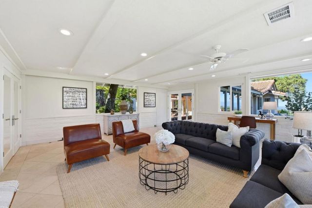 19601 Canon Drive, Los Gatos, CA 95030