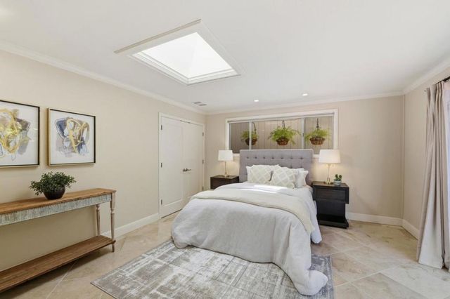 19601 Canon Drive, Los Gatos, CA 95030