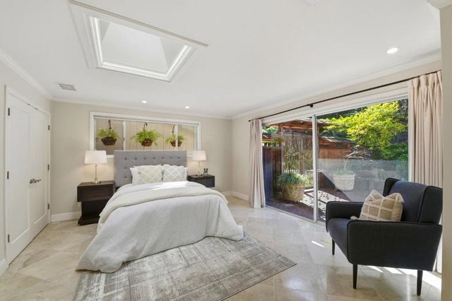 19601 Canon Drive, Los Gatos, CA 95030