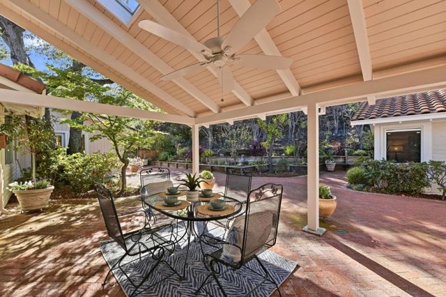 19601 Canon Drive, Los Gatos, CA 95030