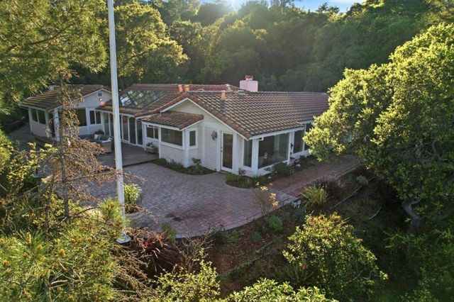 19601 Canon Drive, Los Gatos, CA 95030