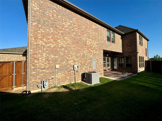 1066 Fullerton Drive, Allen, TX 75013