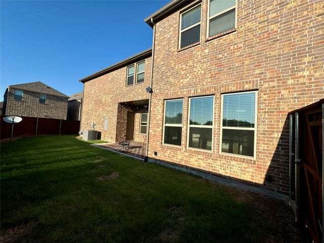 1066 Fullerton Drive, Allen, TX 75013