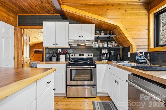 3138 Buffalo Creek Road, Lake Lure, NC 28746