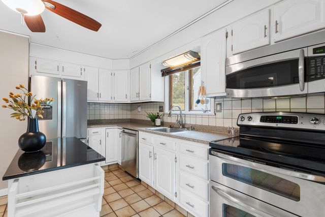 22 Ash St, Melrose, MA 02176