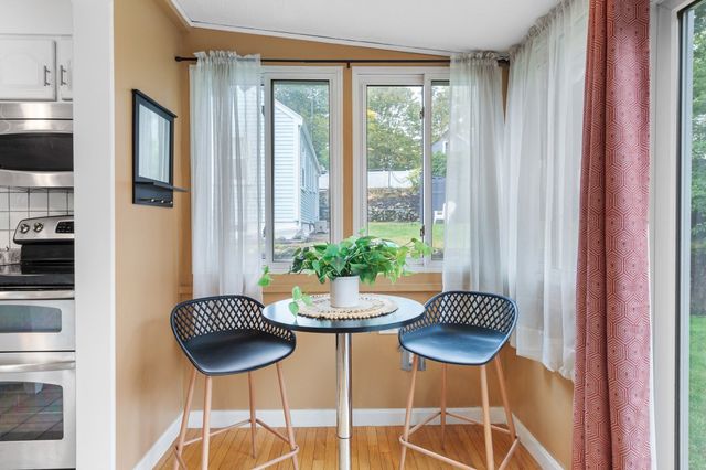 22 Ash St, Melrose, MA 02176