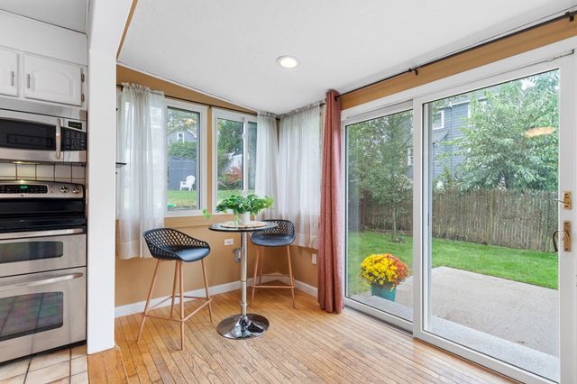 22 Ash St, Melrose, MA 02176