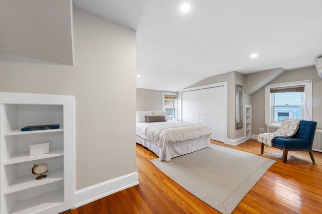 22 Ash St, Melrose, MA 02176