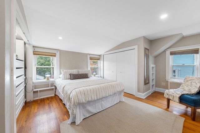22 Ash St, Melrose, MA 02176