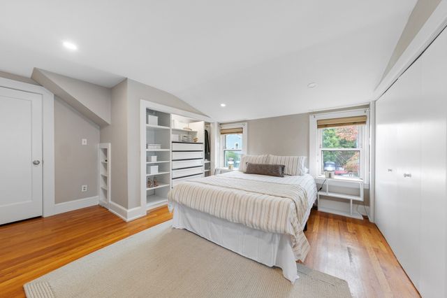 22 Ash St, Melrose, MA 02176