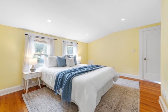 22 Ash St, Melrose, MA 02176