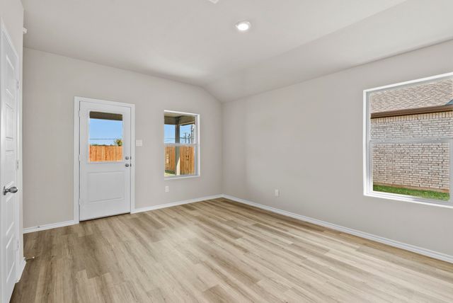 504 Marsh Street, Cleburne, TX 76033