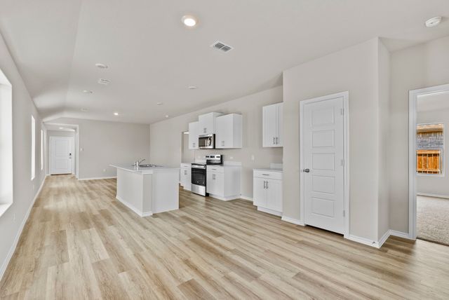 504 Marsh Street, Cleburne, TX 76033