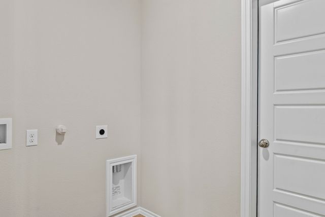 504 Marsh Street, Cleburne, TX 76033