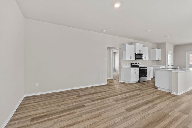 504 Marsh Street, Cleburne, TX 76033