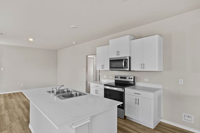 504 Marsh Street, Cleburne, TX 76033