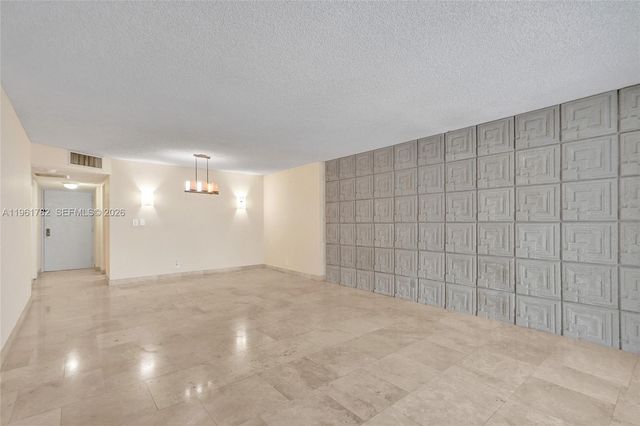 18151 NE 31st Ct PH-208, Aventura, FL 33160