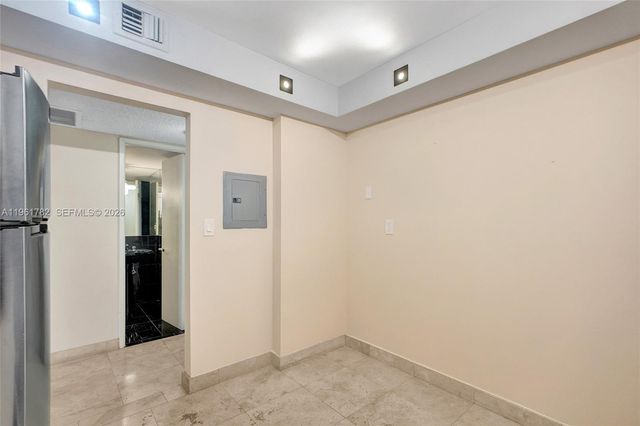 18151 NE 31st Ct PH-208, Aventura, FL 33160