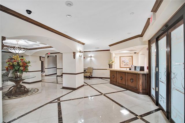 18151 NE 31st Ct PH-208, Aventura, FL 33160