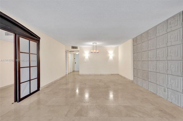 18151 NE 31st Ct PH-208, Aventura, FL 33160