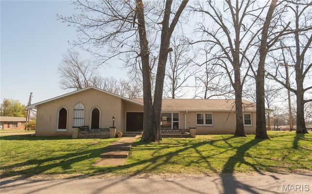 1915 Old Orchard Road, Poplar Bluff, MO 63901