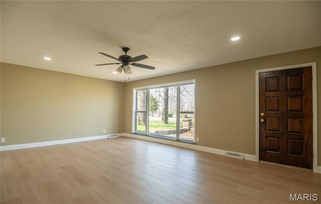 1915 Old Orchard Road, Poplar Bluff, MO 63901