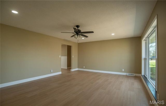 1915 Old Orchard Road, Poplar Bluff, MO 63901