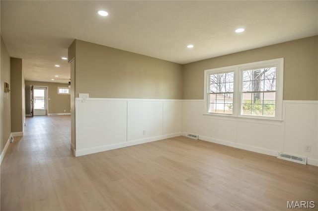 1915 Old Orchard Road, Poplar Bluff, MO 63901