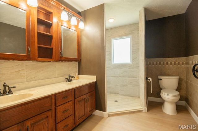 1915 Old Orchard Road, Poplar Bluff, MO 63901