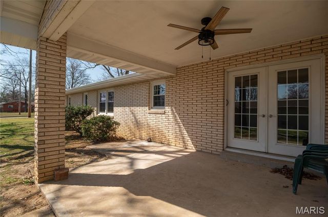 1915 Old Orchard Road, Poplar Bluff, MO 63901