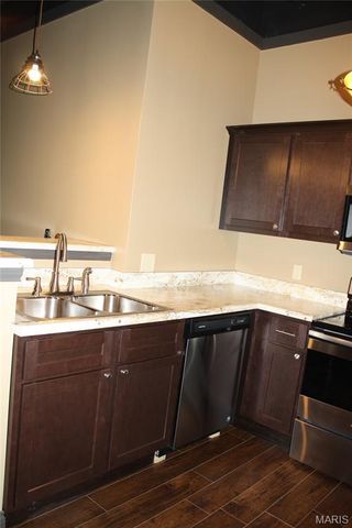 100 E Main Street, Collinsville, IL 62234