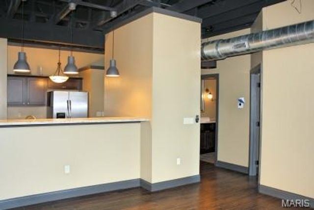 100 E Main Street, Collinsville, IL 62234