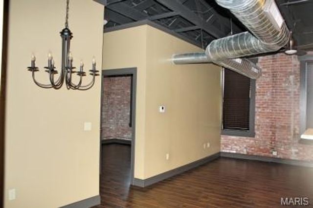 100 E Main Street, Collinsville, IL 62234