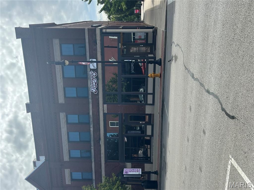 100 E Main Street, Collinsville, IL 62234