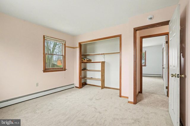 711 W SIDDONSBURG RD, Dillsburg, PA 17019