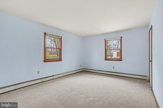 711 W SIDDONSBURG RD, Dillsburg, PA 17019